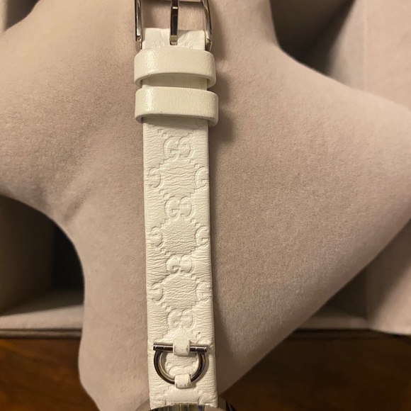 Gucci Watch - Picture 6 of 8